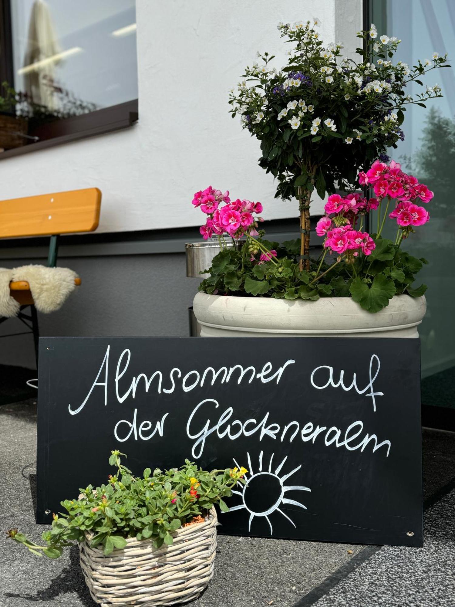 Glockneralm - Exklusiv Erreichbar Mit Skilift Zell am See Eksteriør billede